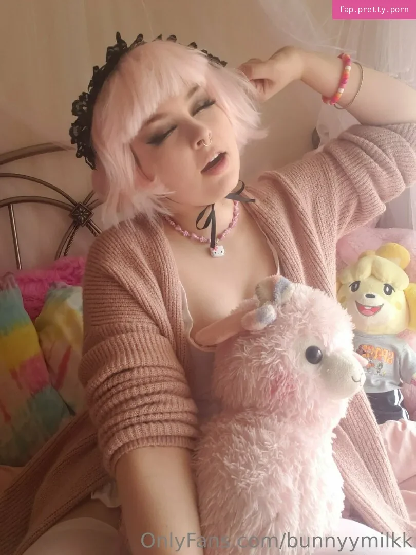 bunnyymilkk - Photo #22