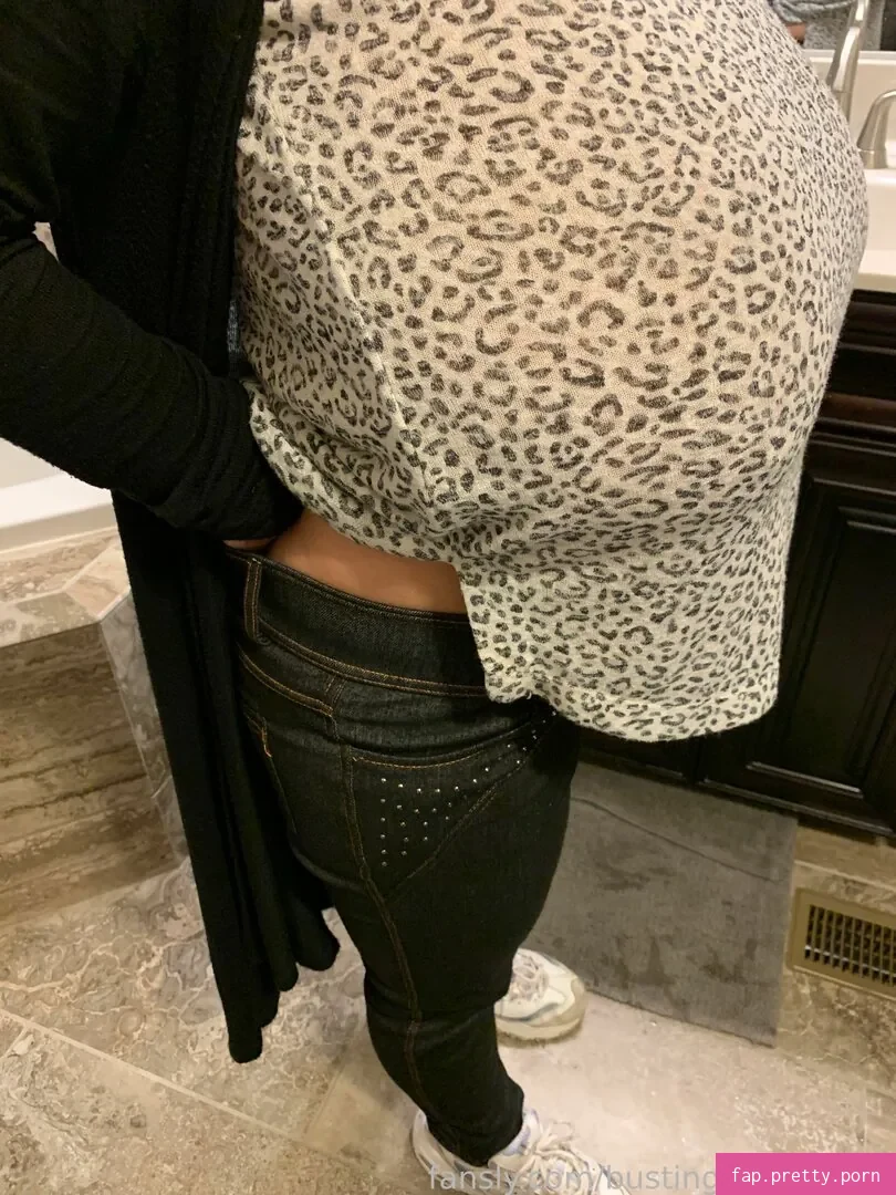 BustingMyButtons - Photo #30