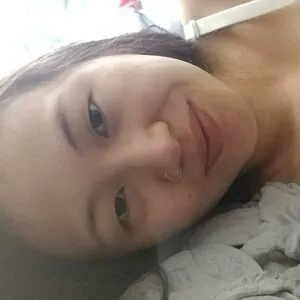 bustyasianbabe95