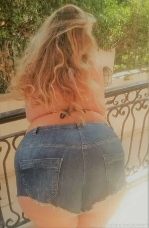 bustybbwbrit