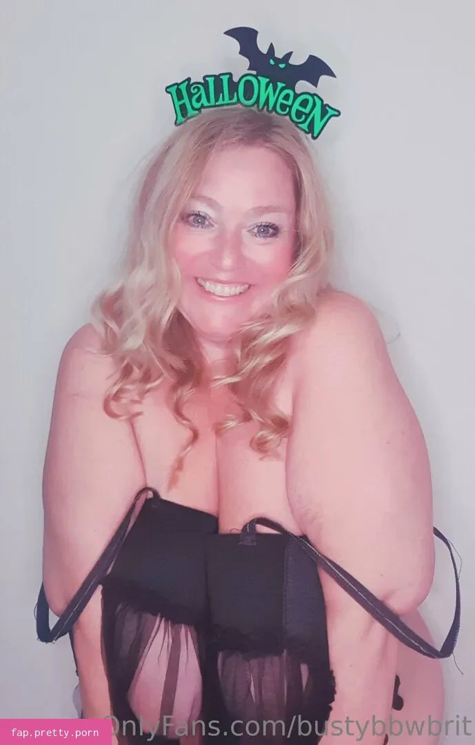 bustybbwbrit - Photo #99