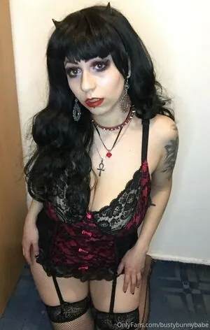 bustybunnybabe