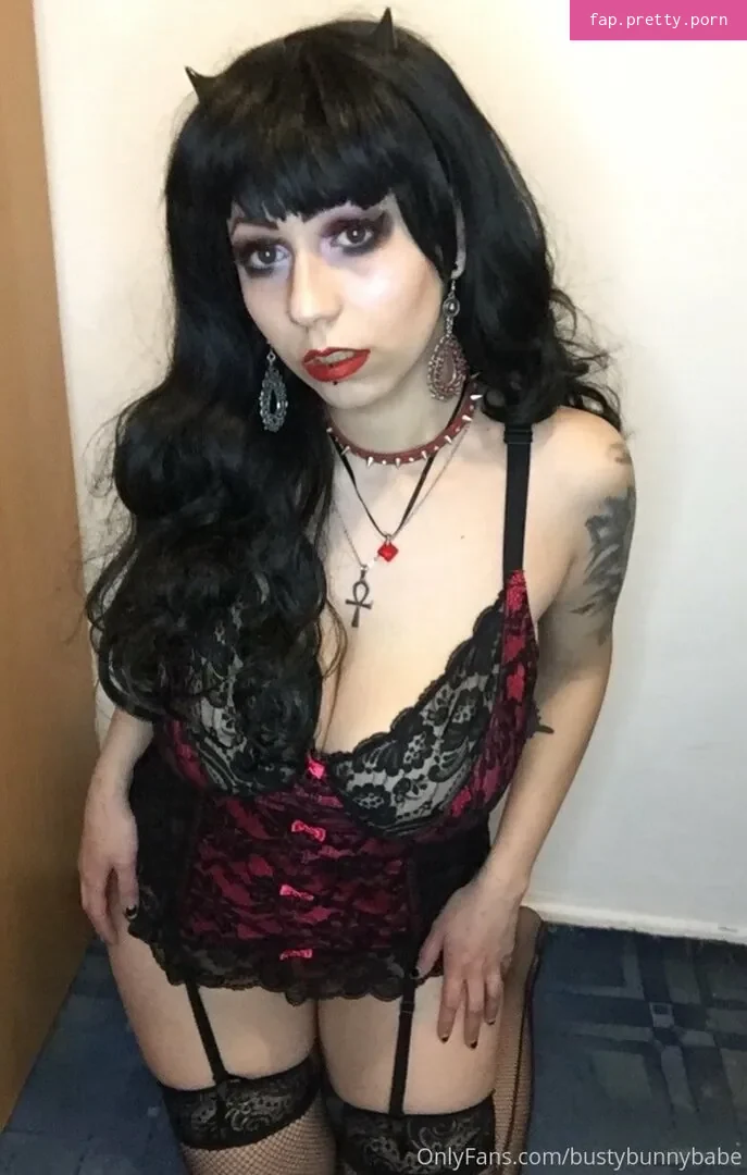 bustybunnybabe - Photo #12