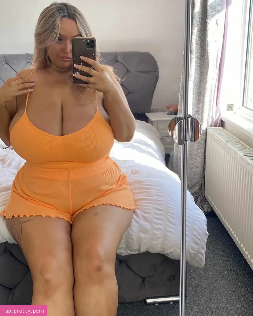 bustyholly - Photo #52