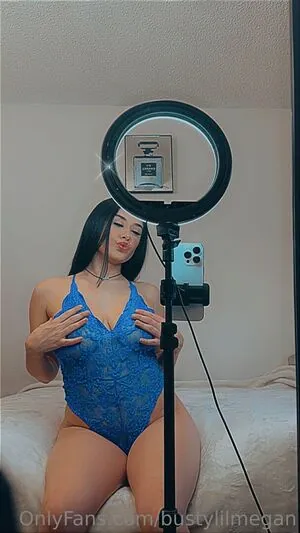 bustylilmegan