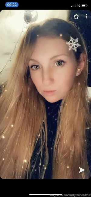Bustyredheadmilf