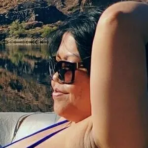 bustythaigirlx
