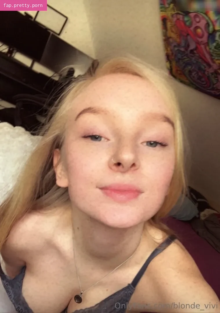 blonde_vivi - Photo #65