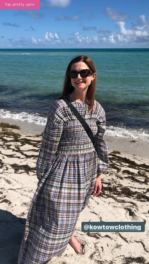 Bonnie Wright - Photo #16