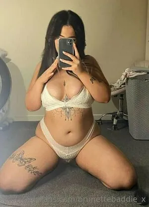 Brunettebaddie_x