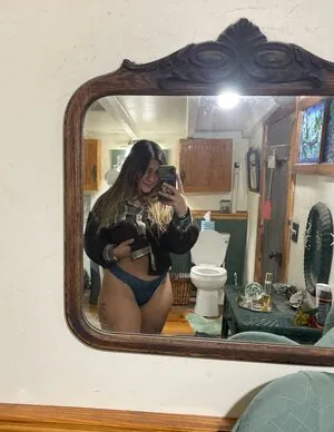 caseyagliano.10