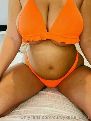 curvykatie_1991