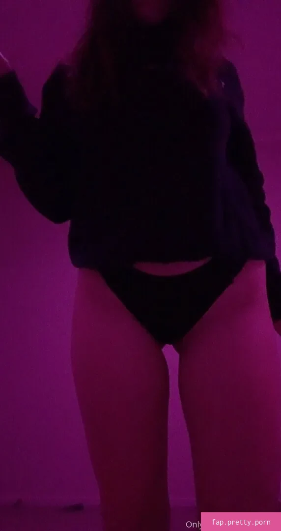 caitcourtz - Photo #01