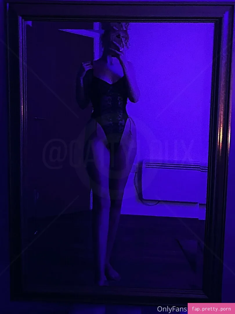 caityloux - Photo #27