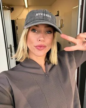 Carlotad26