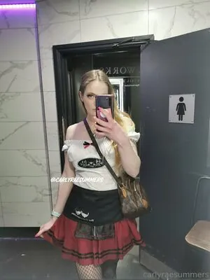 carlyraesummers