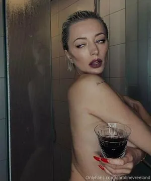 carolinevreeland
