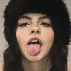 Carolynnmoon