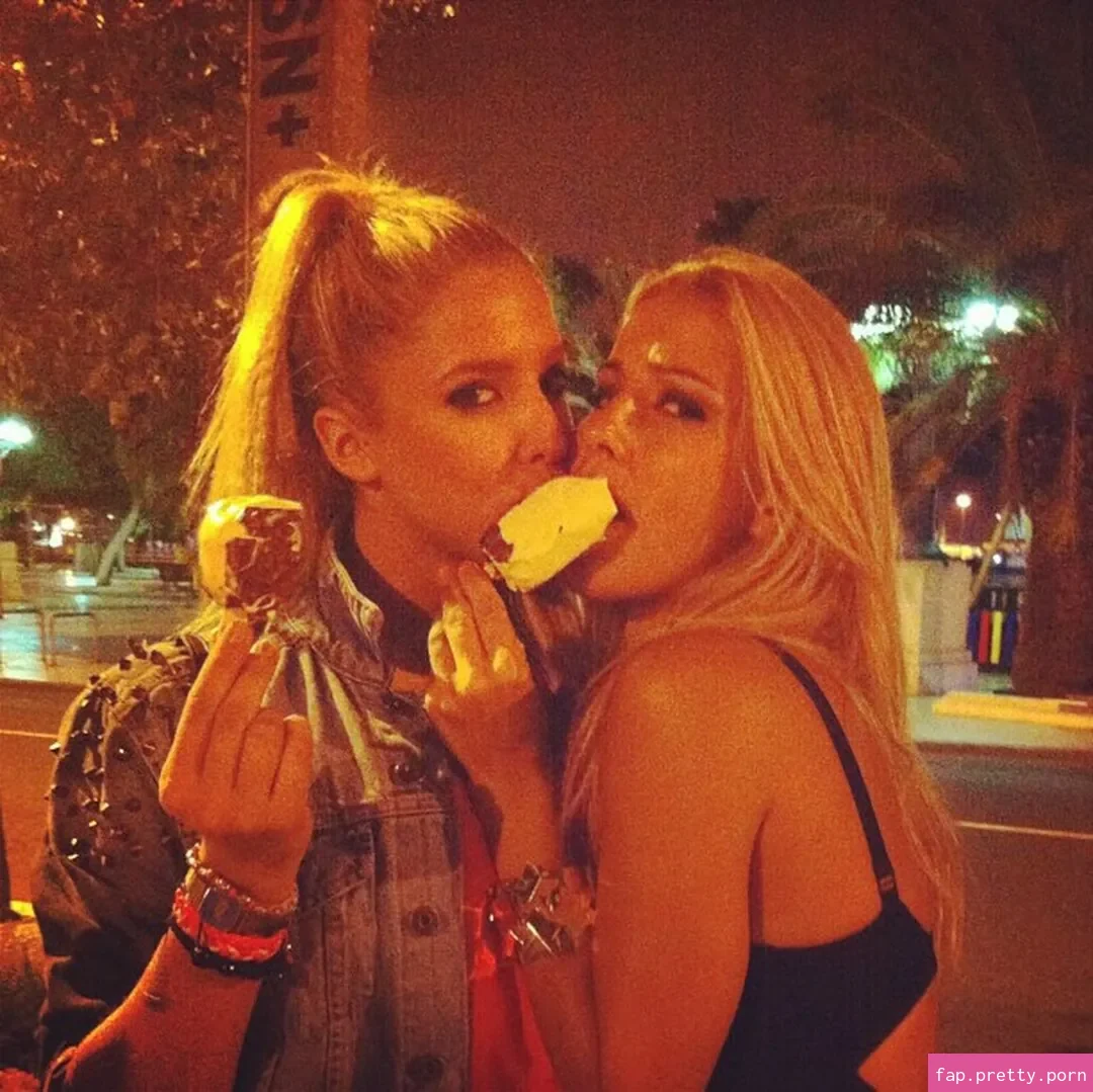 Catha23 - Photo #17