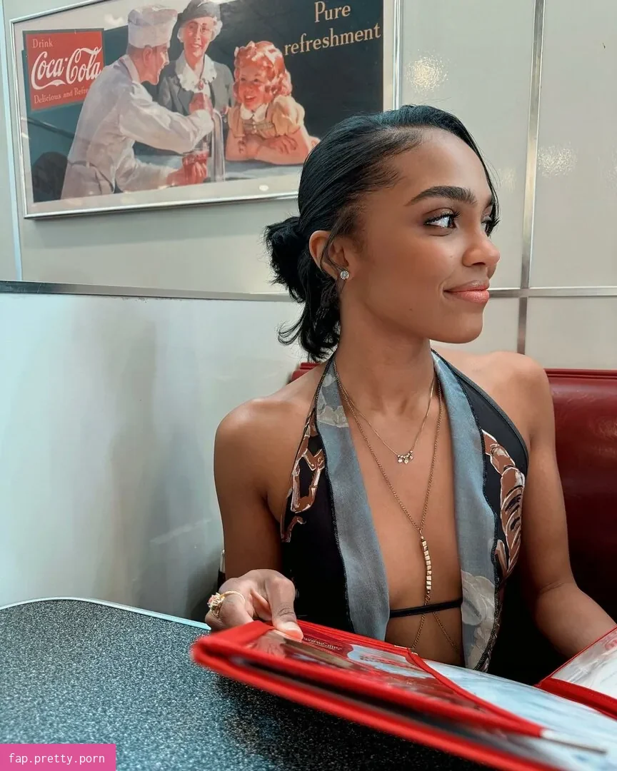 China Anne McClain - Photo #24
