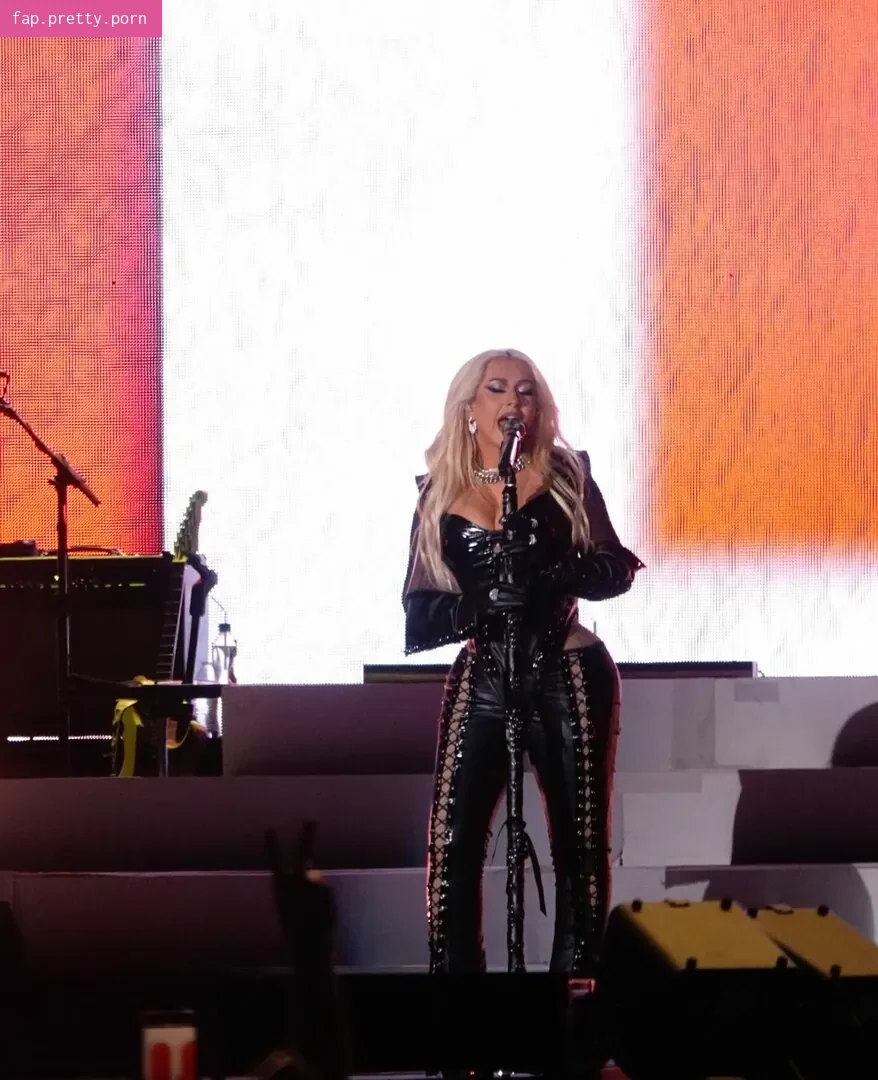 Christina Aguilera - Photo #35