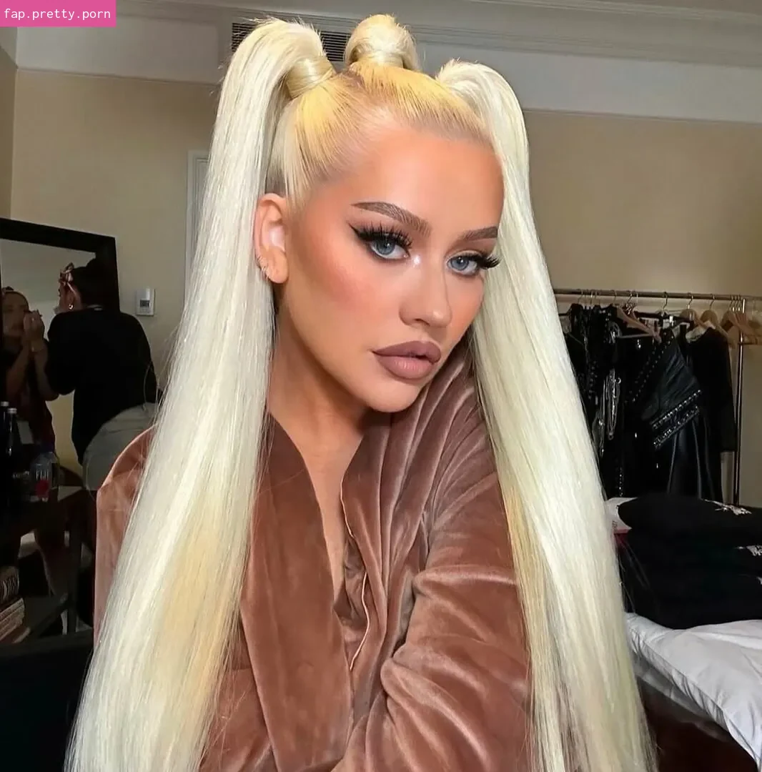 Christina Aguilera - Photo #20