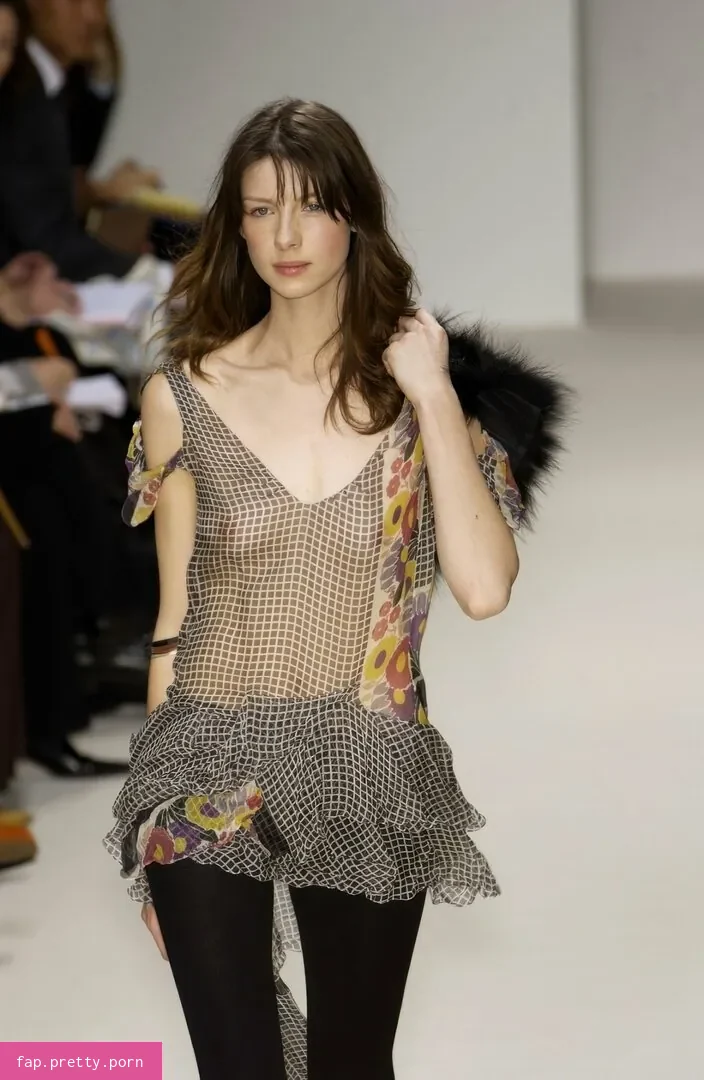 Caitriona Balfe - Photo #39