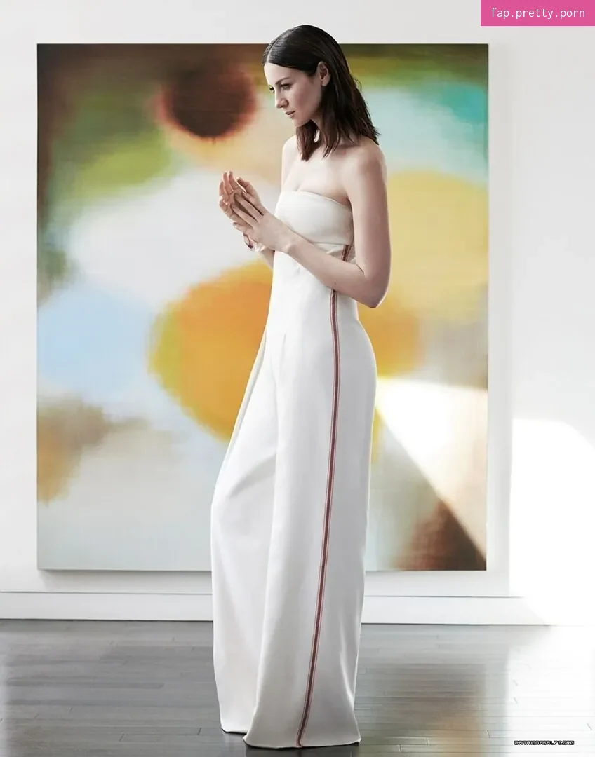 Caitriona Balfe - Photo #15