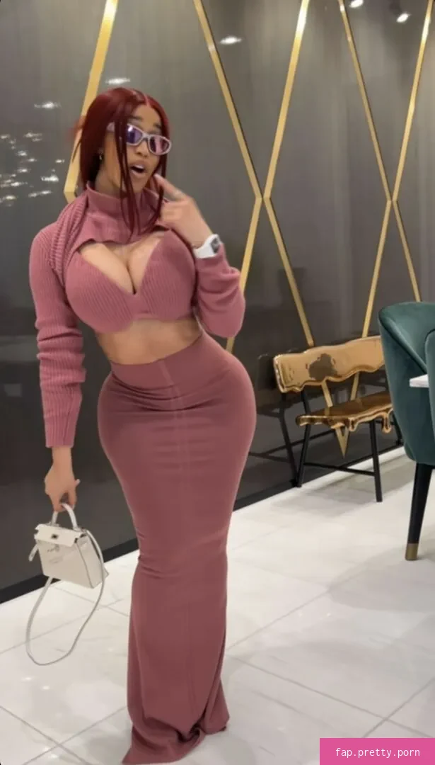 Cardi B - Photo #09