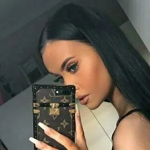 Chloe Baine