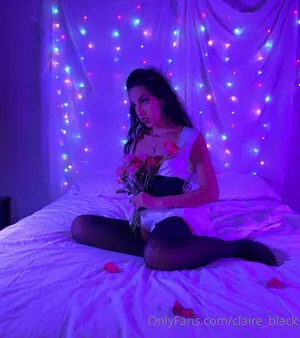 claire_black