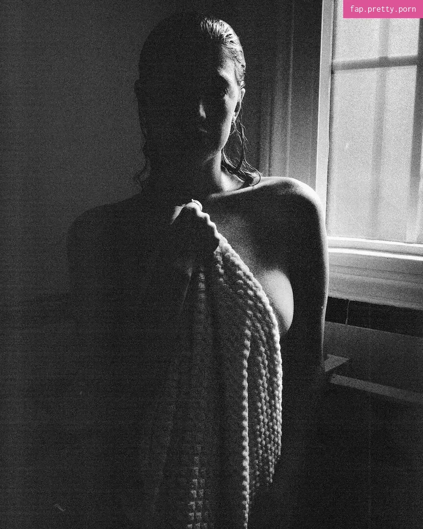 Cameron Clark - Photo #01