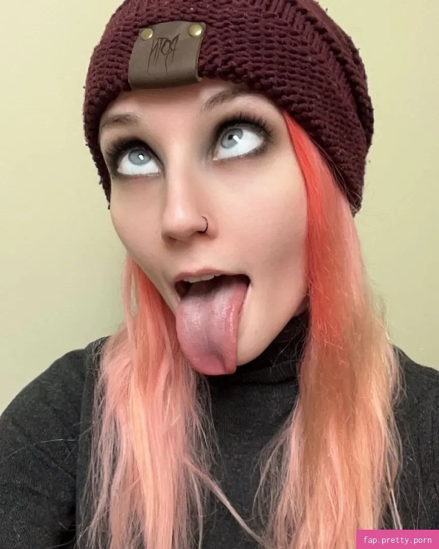 Carrie Cannie / carrie_cannie - Photo #03