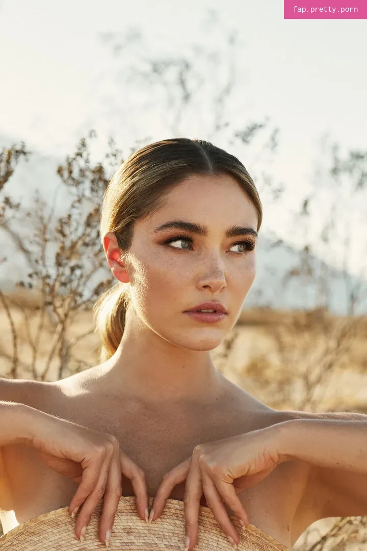 Chanel Celaya Watkins - Photo #09