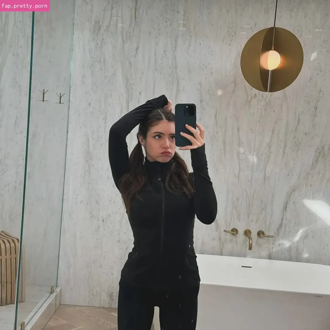 Chrissy Costanza - Photo #68