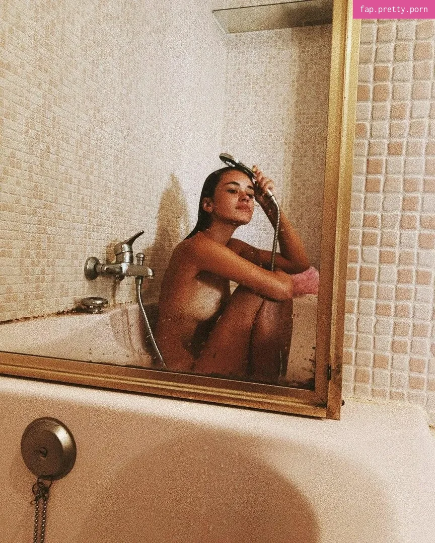 Clara Chain - Photo #04