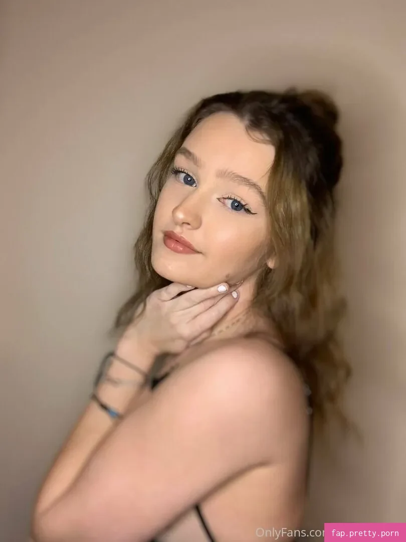 coco.cooper - Photo #68