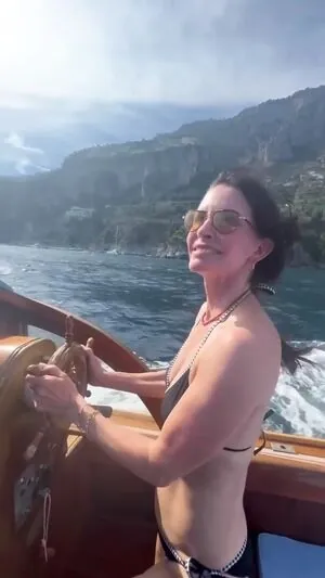 Courteney Cox