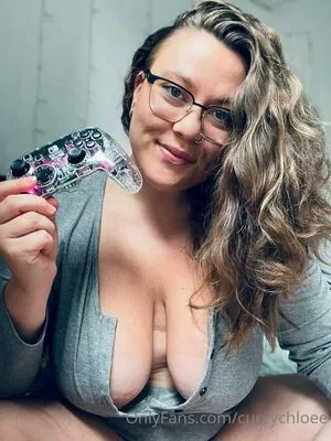 Curvy Chloe