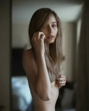 Cait Del Mar