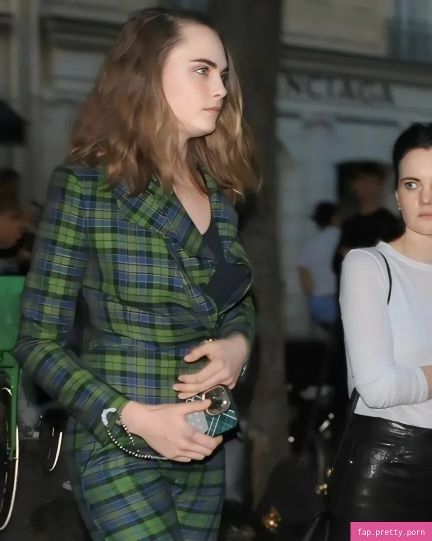 Cara Delevingne - Photo #06