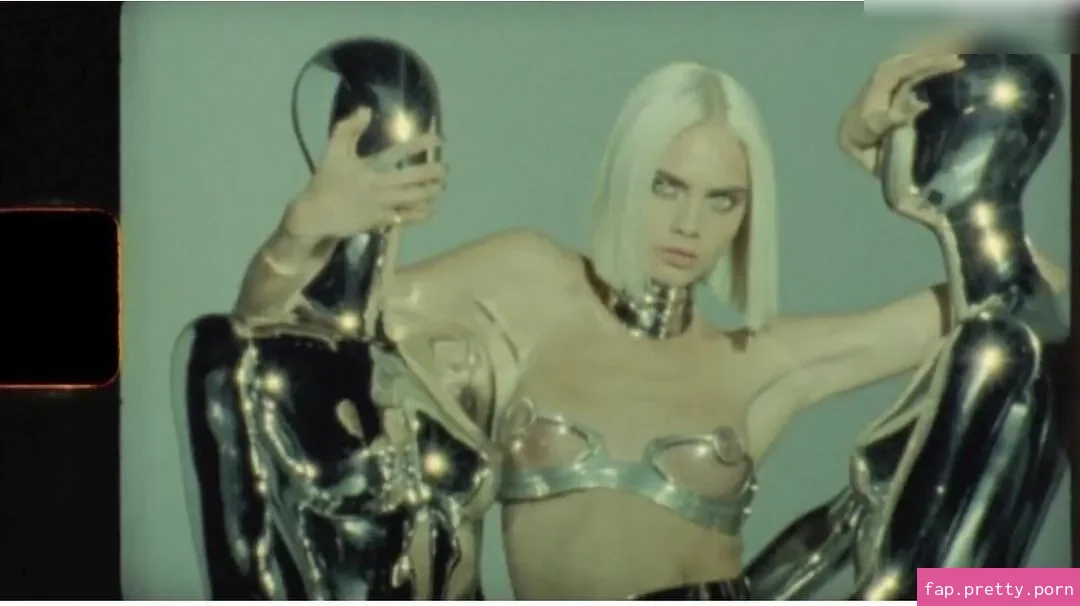 Cara Delevingne - Photo #53