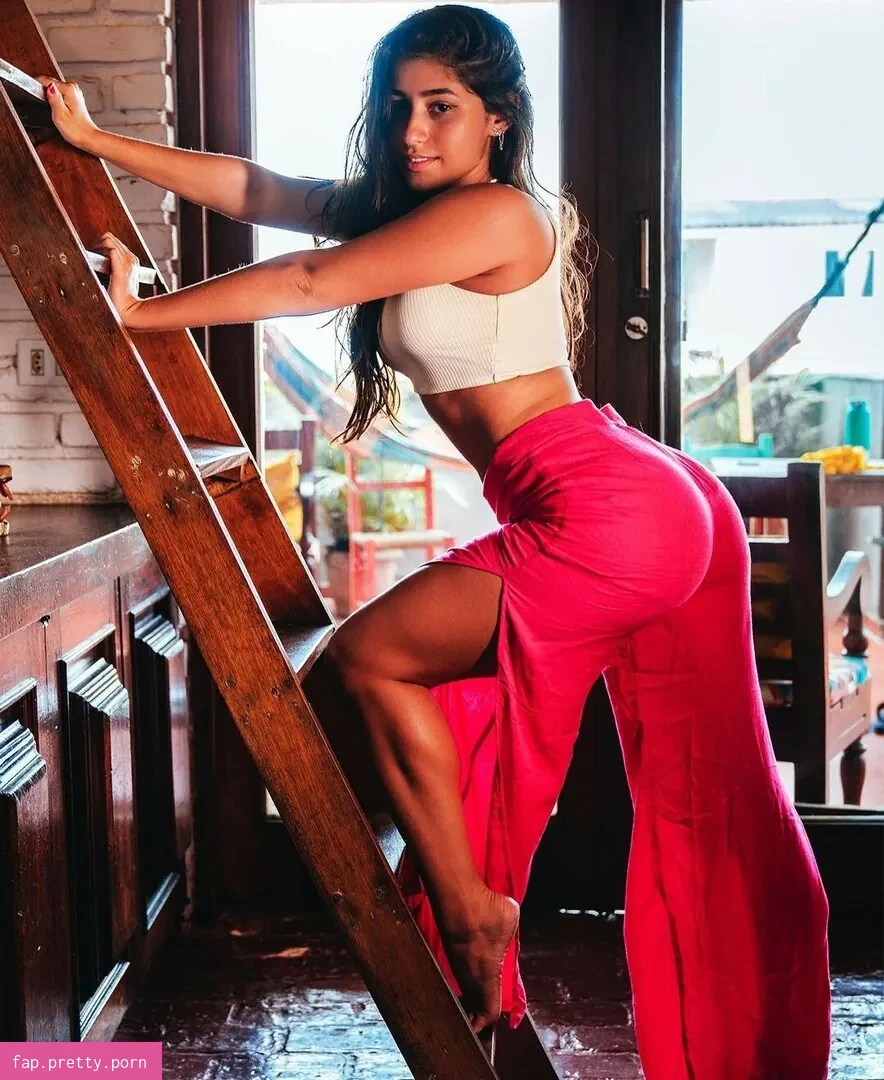 Carol De Lucas - Photo #02