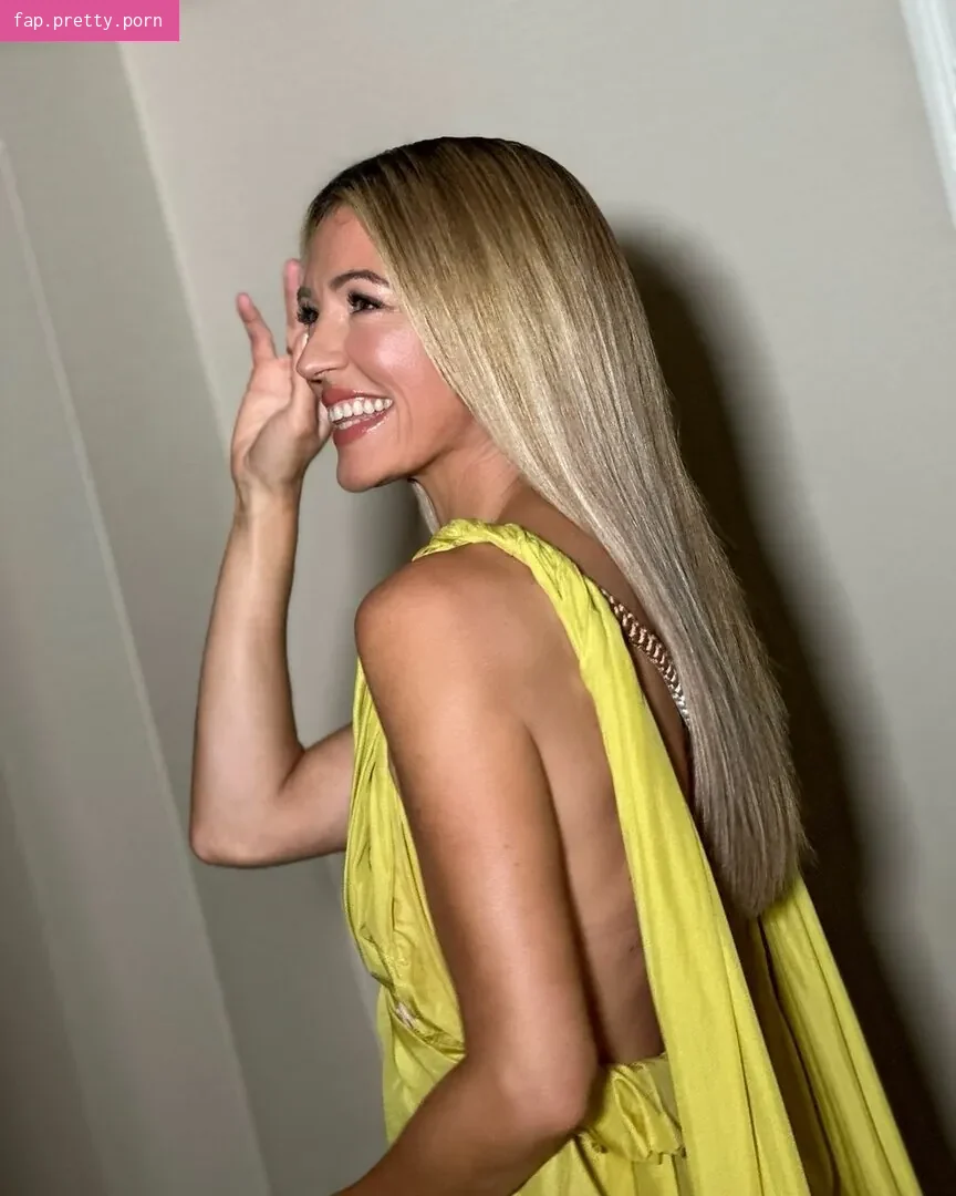 Cat Deeley - Photo #99
