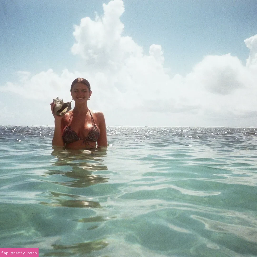 Chloe East - Photo #29
