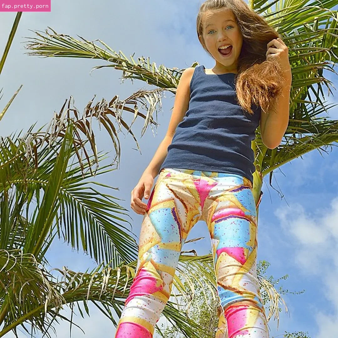 Chloe East - Photo #59