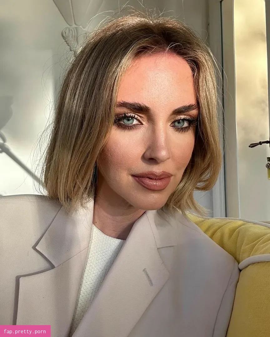 Chiara Ferragni - Photo #02
