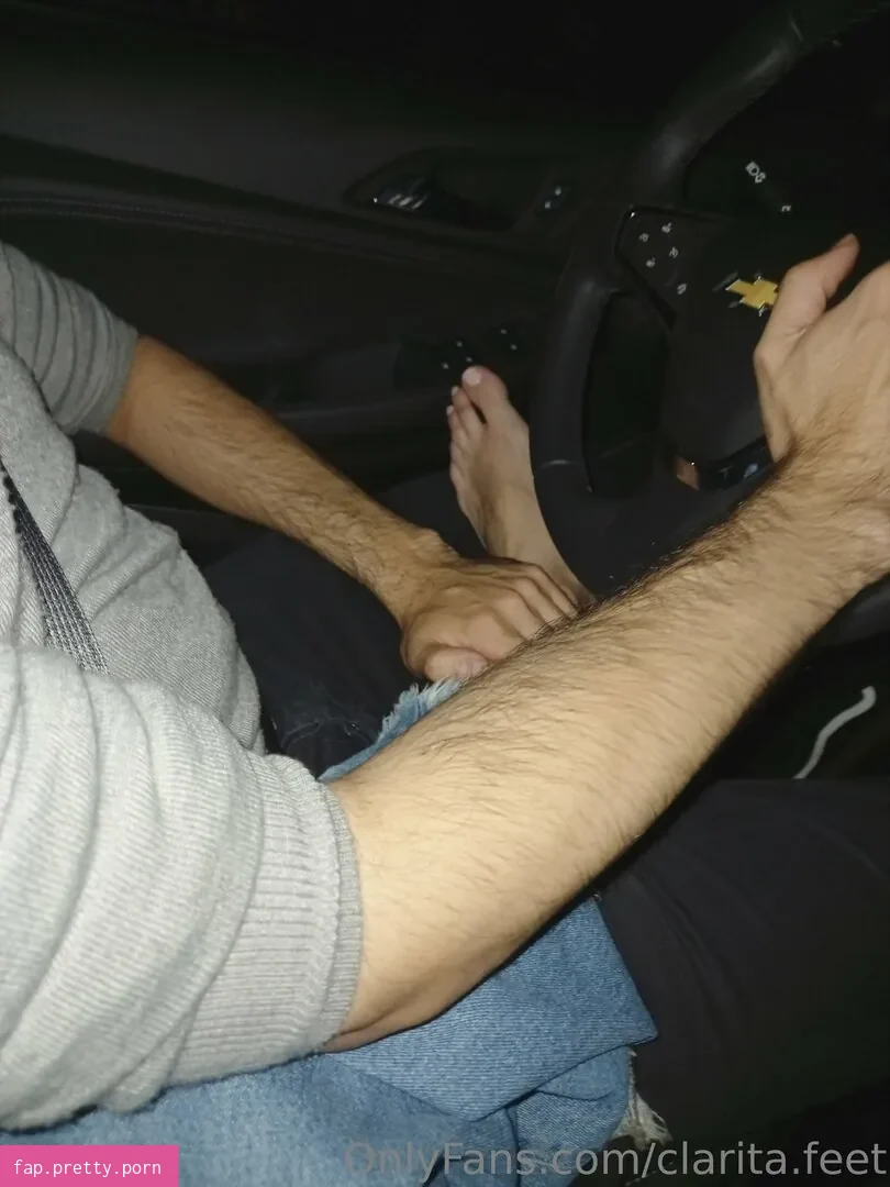 clarita.feet - Photo #30