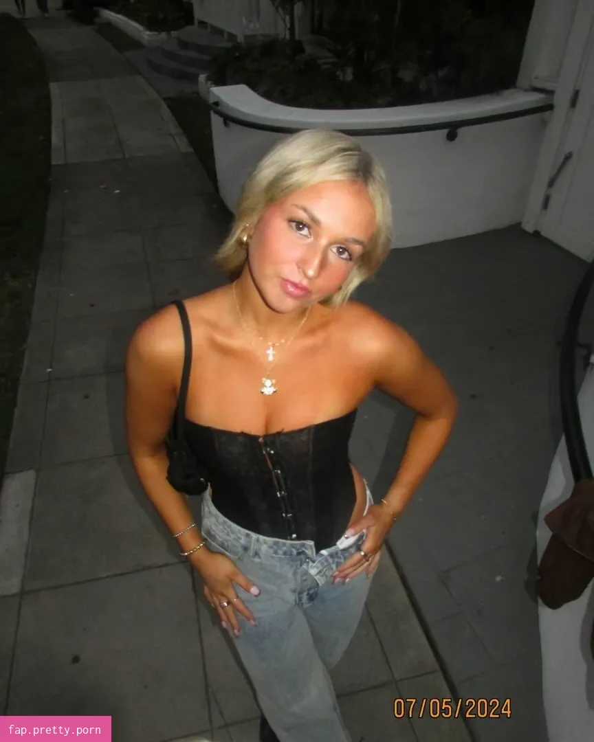 Caitlin Goldie - Photo #59