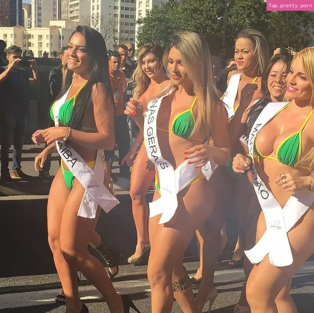 Camila Gomes - Photo #33